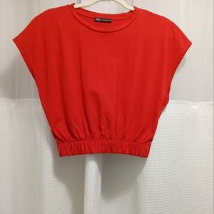 Zara cropped top. Red. Size small. EUC.